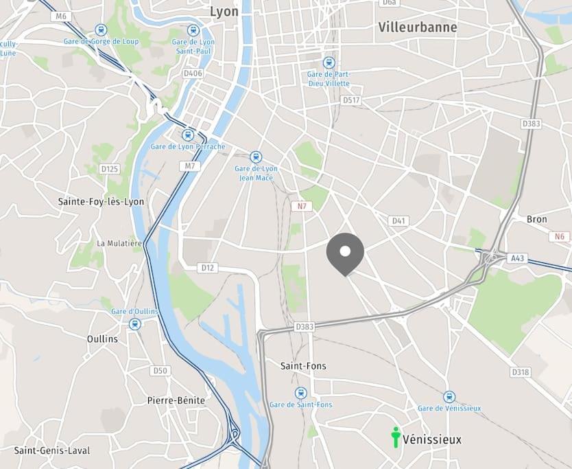 Le Pressense, Ideal Sejour Pro Ou Familiale Vénissieux Екстериор снимка